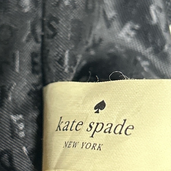 kate spade Black and White Dot Tote Approx. 16 x 9.5 x 5 - Picture 11 of 14